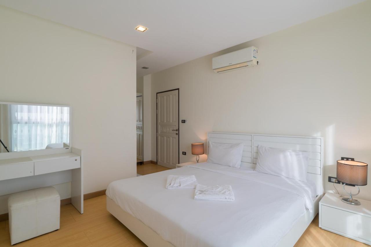 Goldstone Residency Patong , Phuket Διαμέρισμα Εξωτερικό φωτογραφία